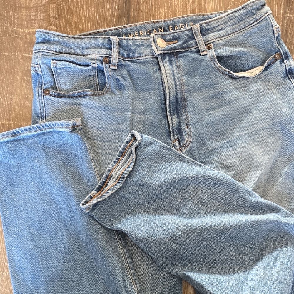 American Eagle Outfitters Light Blue Straight Jeans